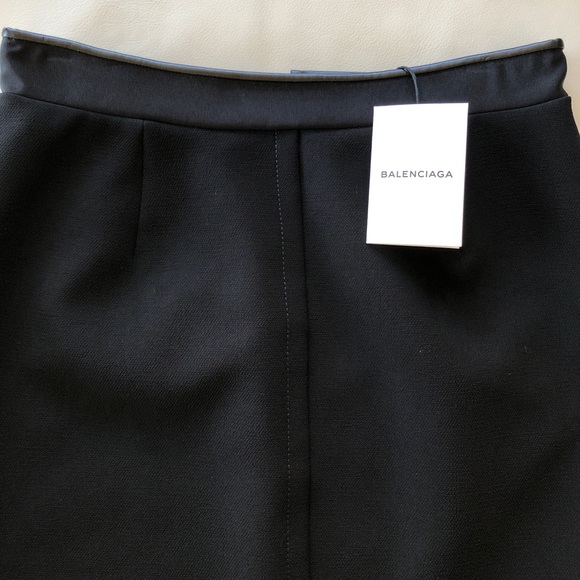 BALENCIAGA Skirt New With faux Leather trim Size 40 US 6 Fully Lined - Picture 7 of 16